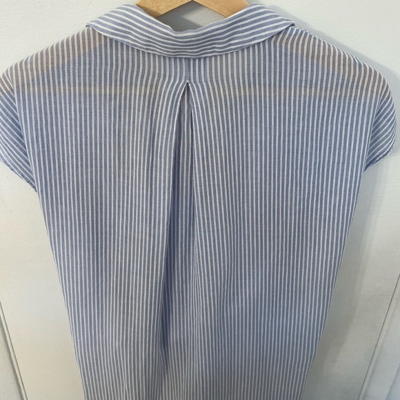 Light blue striped shirt - Picture 3 of 5